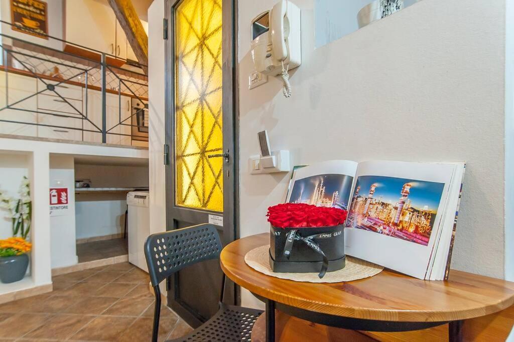 L'Antico Borgo Di Trastevere Rome Exterior photo